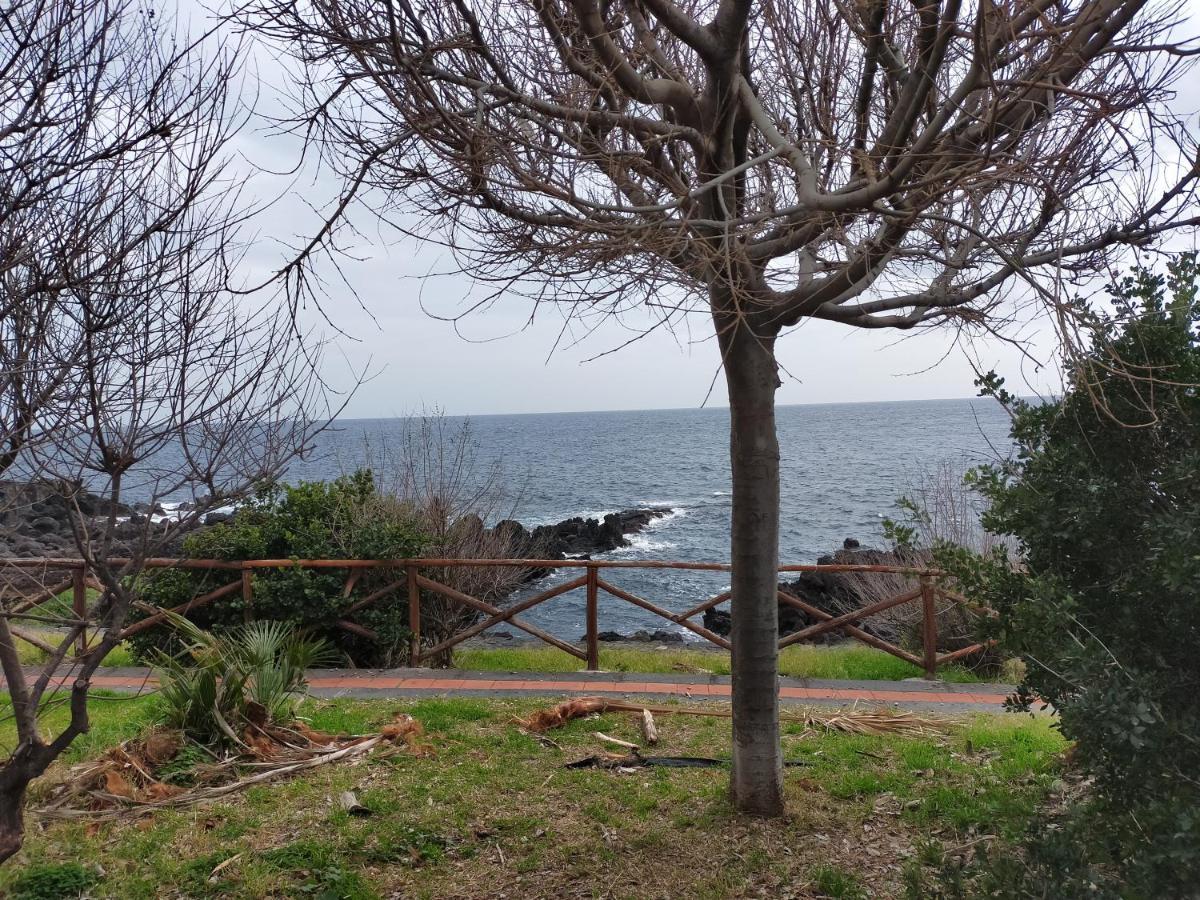 B&B La Spiaggetta Di Stazzo Acireale Exterior foto