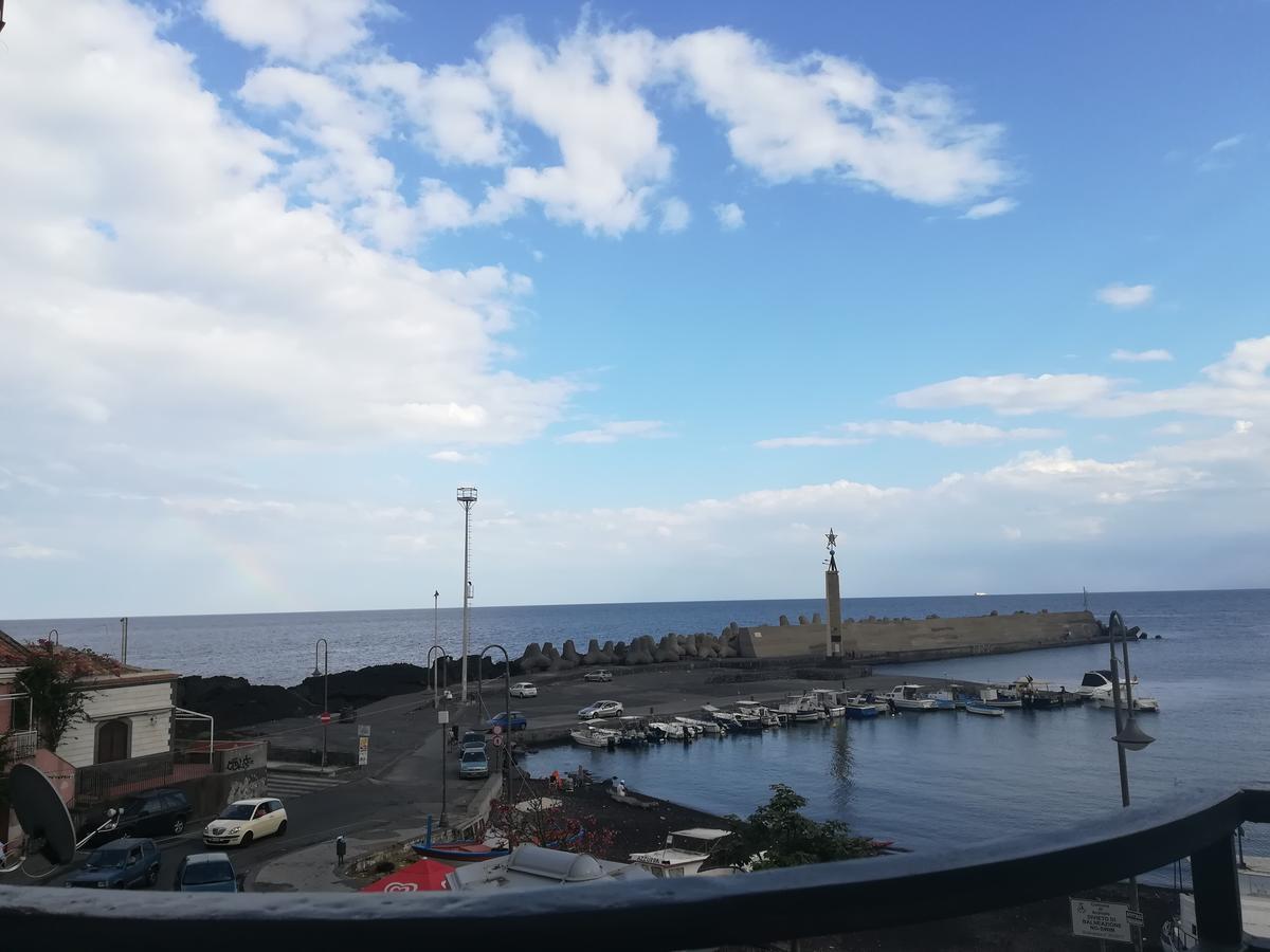 B&B La Spiaggetta Di Stazzo Acireale Exterior foto